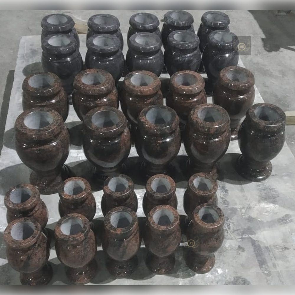 Vases 3 granite monument design